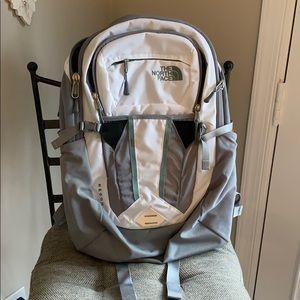 North Face Women’s RECON Backpack